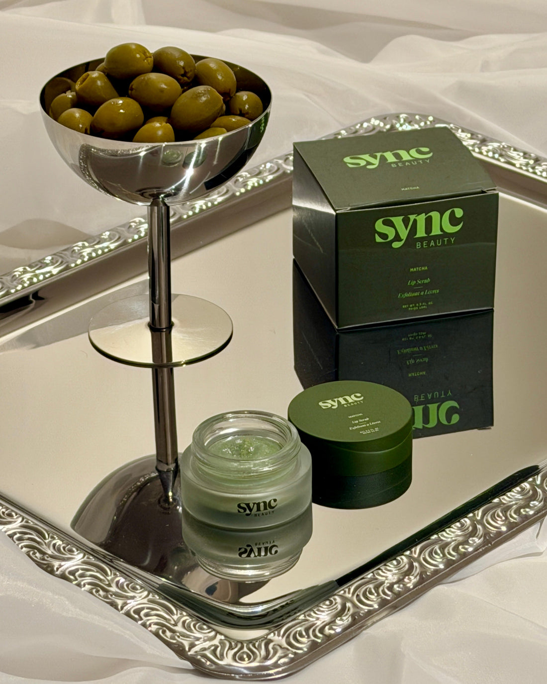 How to Care for Your Lips in Summer Heat — SYNC Beauty journal