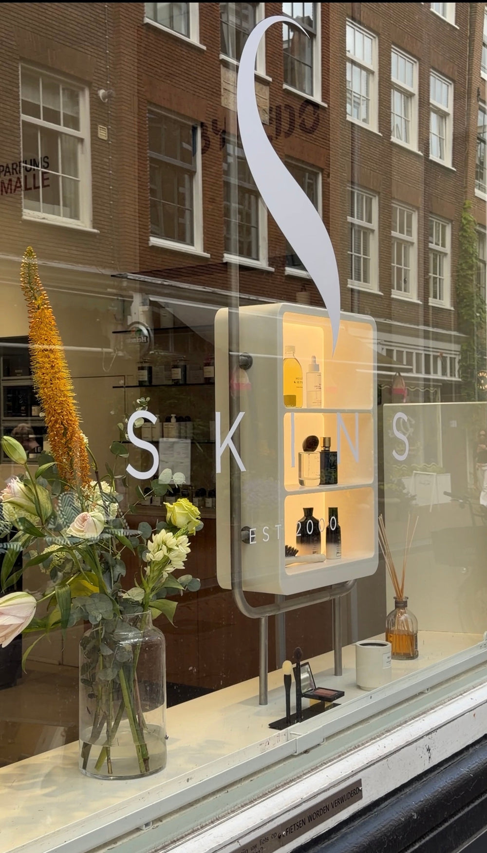 Skins · Amsterdam
